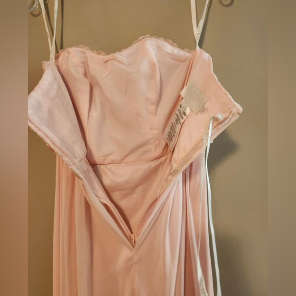David’s Bridal baby pink bridesmaid dress - Picture 6 of 8